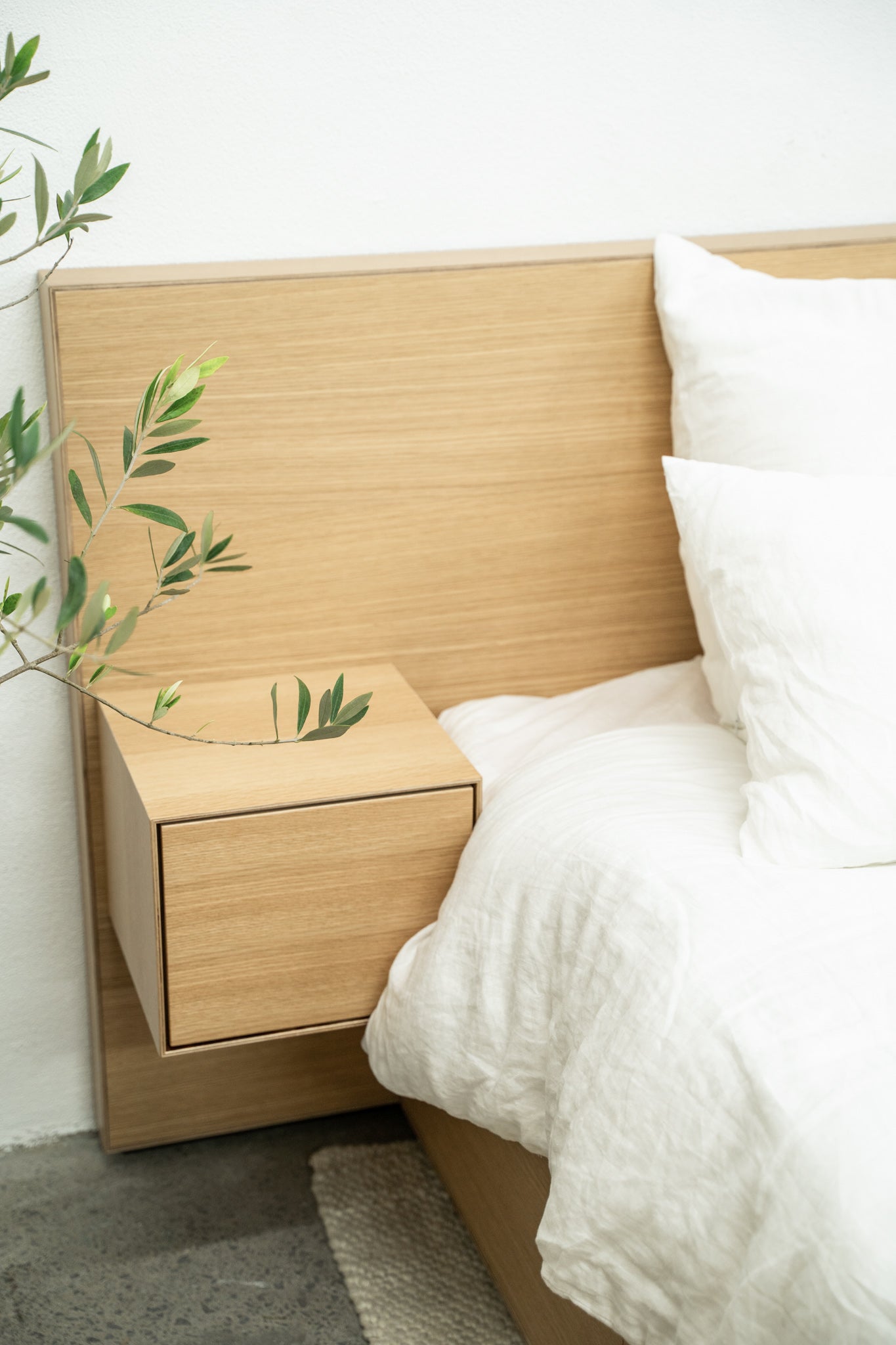 Slim 7 Drawer Bed Base with Headboard and Bedsides - Oak